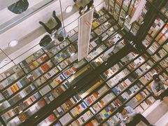 -钟书阁(群光广场店)
