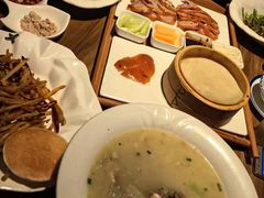 -九头鹰家宴(岳家嘴店)