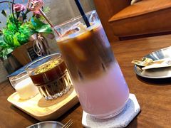 甜心草莓拿铁-ZING COFFEE 镜咖啡