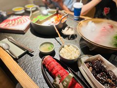 -三出山火锅(南京万象天地店)