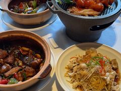 -八府香鸭·啫啫煲(华山路店)