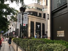 -TESLA 特斯拉(上海太古汇体验店)