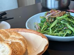 -大头虾越式风味餐厅(光明广场店)