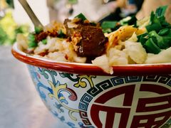 -珀玉莲花白米线店