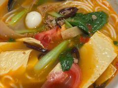 -蒙自源米线大王(东站店)