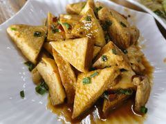 -黄记四更烤乳猪店