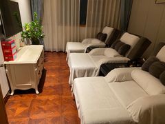 -荣和水汇洗浴足疗按摩休闲会所