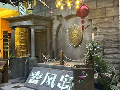 -暴风岛沉浸式体验馆(百联世纪店)