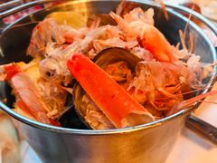 -The Crab Pot Seattle