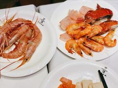 -云顶旋转自助景观餐厅