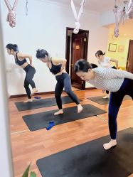 -Yvon yoga 瑜伽·精准体态管理中心