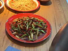 -先启半步颠小酒馆(虹桥龙湖天街店)