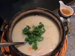 -稻鲜记潮汕砂锅粥