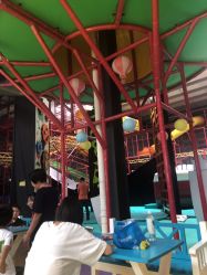 -趣玩空间蹦床乐园(临平旗舰店)