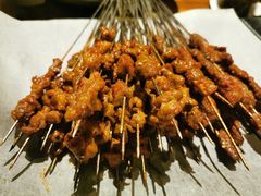 烤羊肉串-老炭长时尚音乐烧烤吧