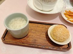 文思豆腐配蟹壳黄-江南灶中餐厅(南京香格里拉店)