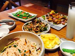 -云海肴·汽锅鸡·云南菜(天山百盛优客店)