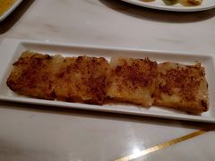香煎萝卜糕-稻香酒家·33年老字号·港式粤菜(富邦中心店)