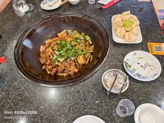 -老渔翁炖鱼坊(黄海西路东山店)