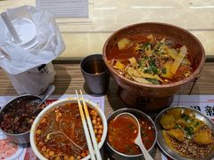 -成都你六姐·牛肉冒菜(城市集市合生汇店)