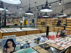 -罗伯特眼镜·蔡司官方授权(罗湖国贸店)