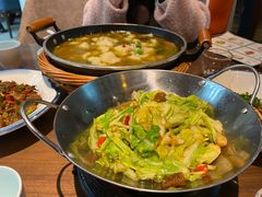 -有红鸡毛店·川菜(建设路店)