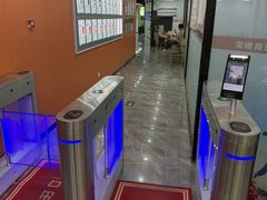 -宝德龙游泳健身