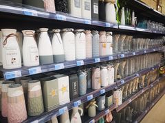 -义乌小商品直销超市(新浦店)