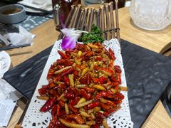 -一朵菌·野生菌探索家火锅(南亚店)