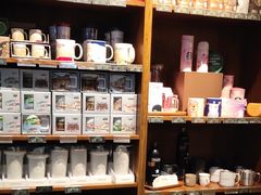 零售区-星巴克(杭州湖滨银泰E区店)