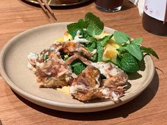 炸软壳蟹配烤凤梨色拉-SHAN山(前滩太古里店)