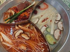 -肖婷姐大铁锅重庆火锅(南湖店)