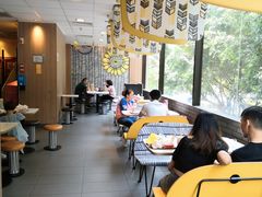 大堂-麦当劳(宝山大厦店)