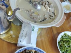 -芦茨金富饭庄·25年老字号·专做稻草鸡
