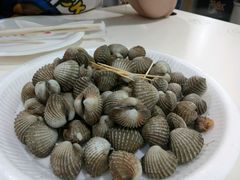 贡贡-纽顿熟食中心