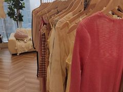 -眷顾自助服装工作室(中南金石国际广场A座店)