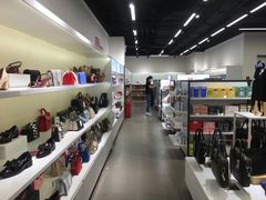 -唯品会(北京国瑞城店)
