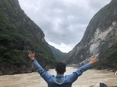 -丽江虎跳峡景区-售票处