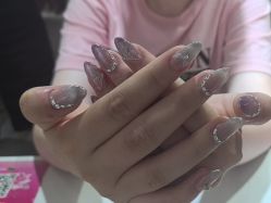 -瞧·享轻奢美甲美睫