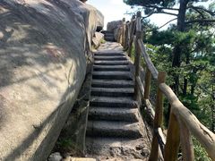 -罗田薄刀峰风景区