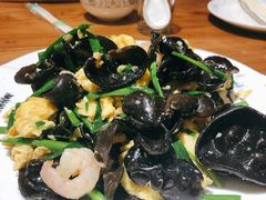 -东来菜馆•手抓海鲜家常菜•海鲜锅贴(鸽子窝店)