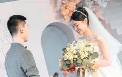 -欣薇婚纱(新源乐汇城店)