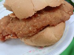 猪扒包-胜利茶餐室