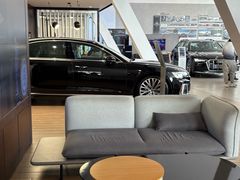 -上海永达奥诚奥迪4S店(申江路店)