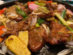 黑椒牛仔骨-沙龙酒家