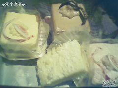 IMG0059A-红宝石·鲜奶小方·海派西点房(南丹店)