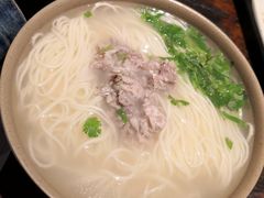猪肘汤面-亮亮面馆(经六路店)