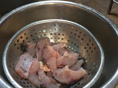 -梅记大块头爆鱼店(乍浦路店)