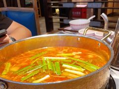 -野山舂·贵州现舂酸汤牛肉(民生路店)