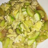 太馋蛋糕了，做了一个巧克力戚风蛋糕，狂放可可粉